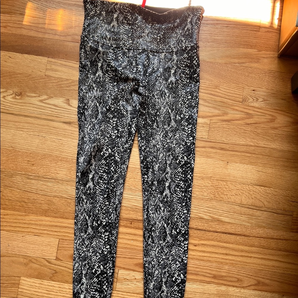 Spanx L leggings